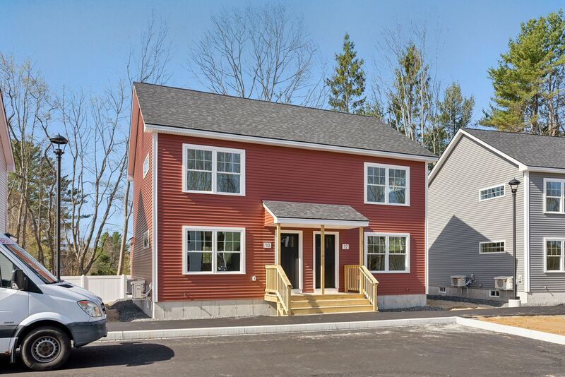 19 Legacy Ln in Kennebunk, ME - Foto de edificio