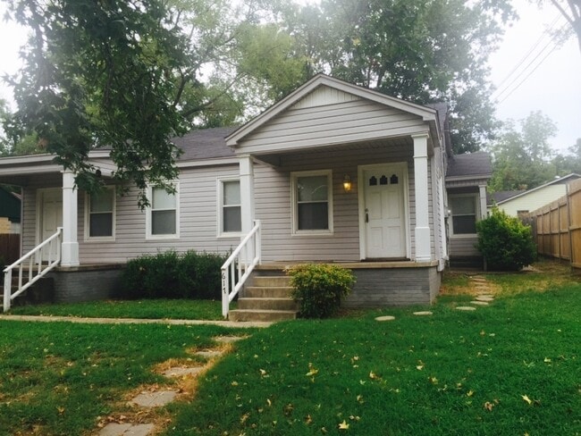 property at 615 Monroe St