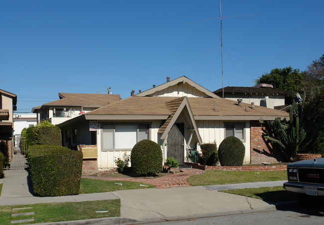 3771 Green Ave in Los Alamitos, CA - Building Photo - Building Photo