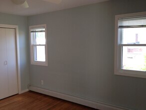 212 Charles St in Cambridge, MA - Foto de edificio - Building Photo