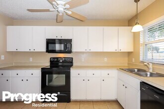 4208 76th Dr E in Sarasota, FL - Building Photo - Building Photo