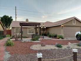 936 Alameda St in Calexico, CA - Building Photo
