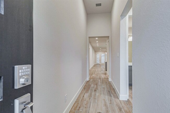 21310 Manatee Rock Ln