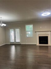 225 Holdings Dr in Lawrenceville, GA - Building Photo - Building Photo
