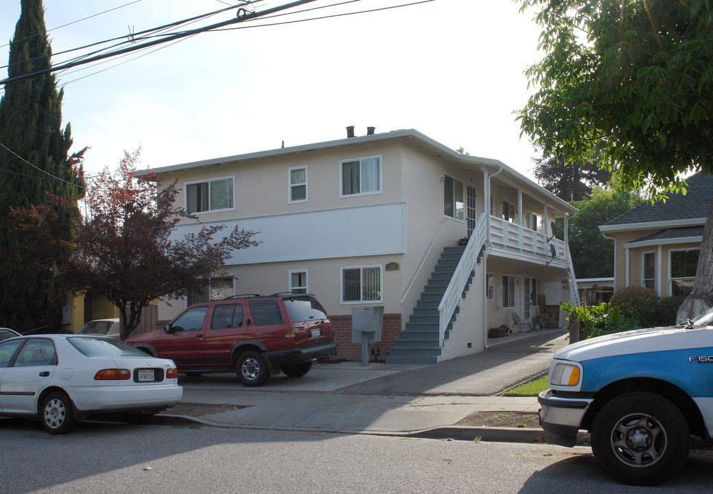 128 Cleveland Ave in San Jose, CA - Foto de edificio