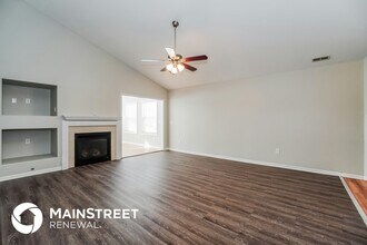 6927 Spring Bloom Dr in Canal Winchester, OH - Foto de edificio - Building Photo