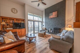 1221 Baker Turn, Unit 1D in Hartford, VT - Building Photo - Building Photo