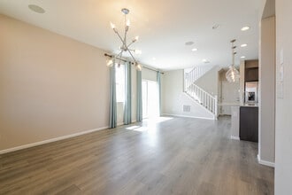 6457 N Ceylon St in Denver, CO - Foto de edificio - Building Photo