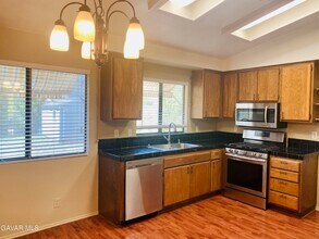 37933 Rosemarie St in Palmdale, CA - Building Photo - Building Photo