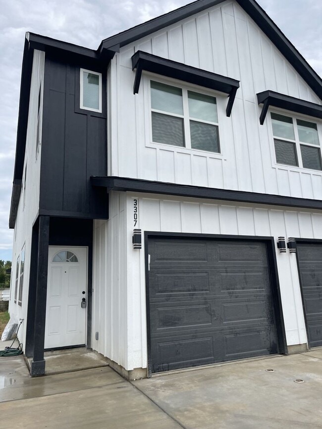 property at 3307 Collin St