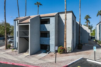 Portola East Mesa in Mesa, AZ - Foto de edificio - Building Photo
