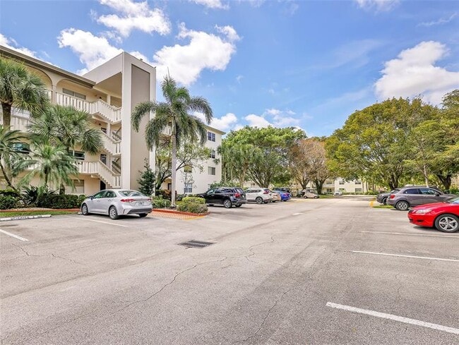 3405 Bimini Ln in Coconut Creek, FL - Building Photo - Building Photo