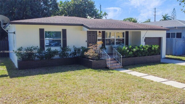 1914 Rodman St in Hollywood, FL - Building Photo - Building Photo