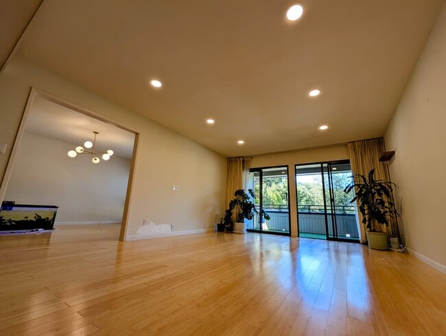 property at 10 Scenic Way