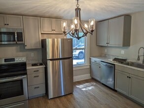 1148 E New York Ave in DeLand, FL - Building Photo - Building Photo