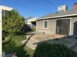 5700 61st St in Sacramento, CA - Building Photo - Building Photo