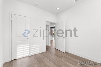 710 Barrett Lk Rd in West Sacramento, CA - Building Photo - Building Photo