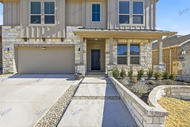 1313 Trailblazer Wy in Justin, TX - Building Photo - Building Photo