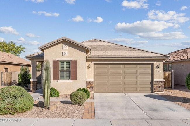 property at 2820 E Detroit St