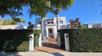900 Havenhurst Dr in West Hollywood, CA - Building Photo