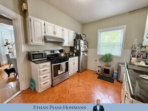 79 Glenwood Rd in Somerville, MA - Building Photo - Building Photo