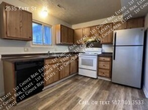 2535 Kate St in Holt, MI - Building Photo - Building Photo