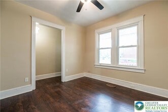 1057 Jackson St in Easton, PA - Building Photo - Building Photo