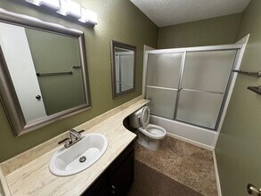 6443 Monte Serrano NE in Albuquerque, NM - Building Photo - Building Photo