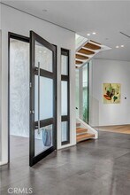 19333 Rosita St in Los Angeles, CA - Building Photo - Building Photo