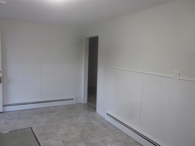 488 Portsmouth Ave in Greenland, NH - Foto de edificio - Building Photo