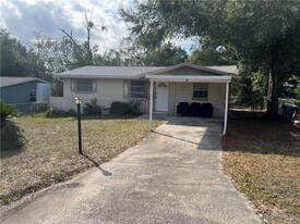 8 W Murray St in Beverly Hills, FL - Building Photo