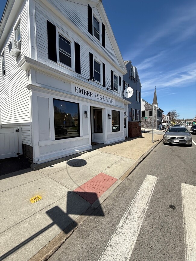 68 Court St, Unit 2 in Plymouth, MA - Building Photo - Building Photo