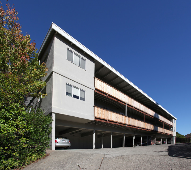 600 Red Hill in San Anselmo, CA - Building Photo