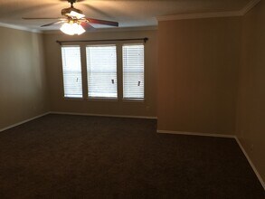 10318 Wilderness Gap in San Antonio, TX - Building Photo - Building Photo