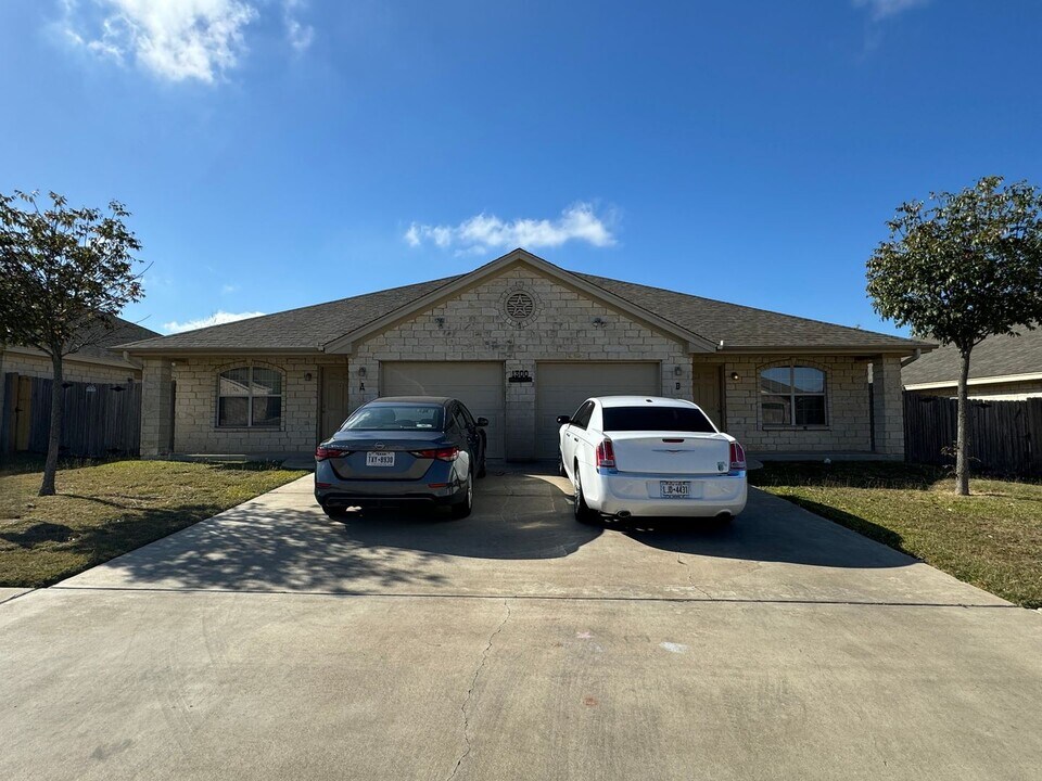 1300 Powder River Dr in Killeen, TX - Building Photo