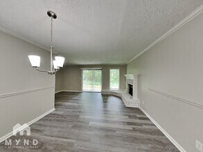 4395 Coopers Creek Dr SE in Smyrna, GA - Building Photo - Building Photo