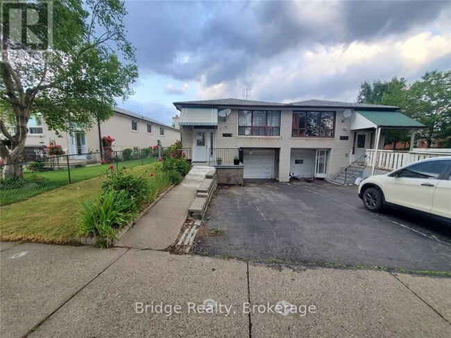 property at 7075 Magic Ct