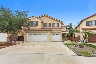 23641 Groveland Pl in Murrieta, CA - Building Photo