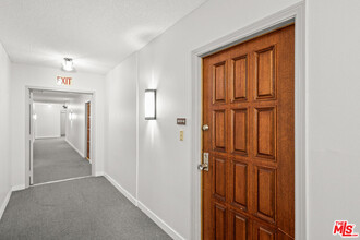 1122 Peck Dr in Los Angeles, CA - Building Photo - Building Photo