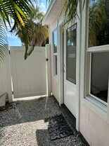 7020 Mango Ave S in St. Petersburg, FL - Building Photo