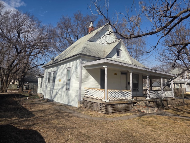 157 N Estelle St in Wichita, KS - Foto de edificio - Building Photo