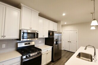 3800 Maze Runner Dr in Midlothian, VA - Building Photo - Building Photo