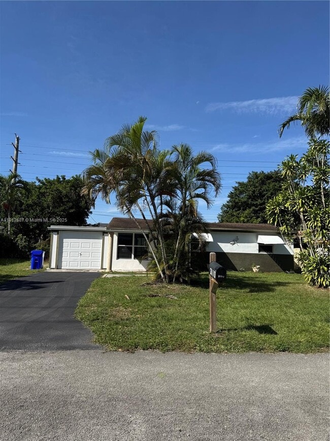3110 N 58th Ave in Hollywood, FL - Building Photo - Building Photo