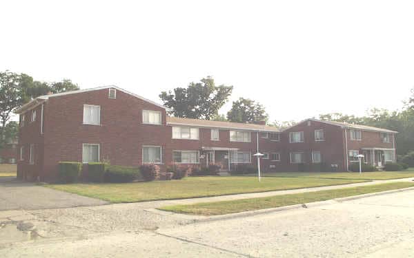 15100-15136 Miller St in Oak Park, MI - Building Photo - Building Photo