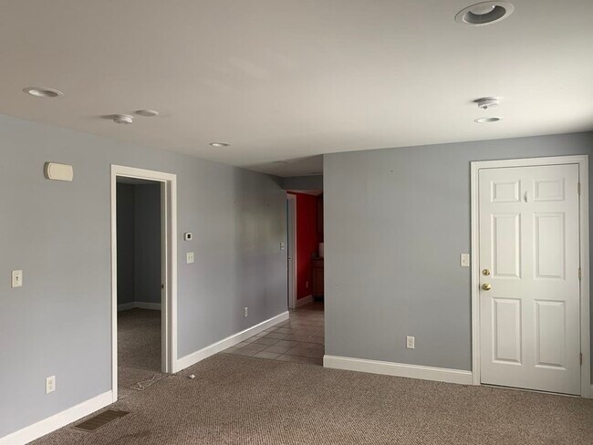 878 State Rd in Westport, MA - Building Photo - Building Photo