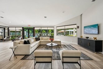 Legacy at Palm Aire in Pompano Beach, FL - Foto de edificio - Building Photo