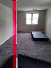 10 Longworth Ave, Unit 10 in Brockton, MA - Foto de edificio - Building Photo