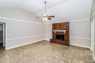 6610 Shaker Ln in Memphis, TN - Building Photo - Building Photo