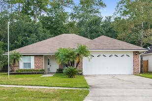 1563 Bay Harbor Dr in Orange Park, FL - Building Photo