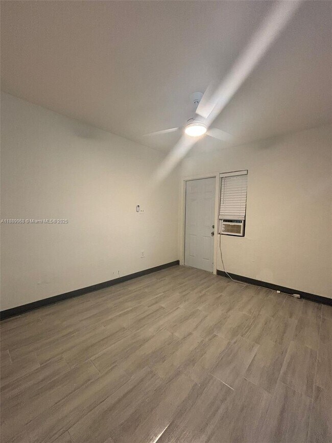 708 NW 4th Ave